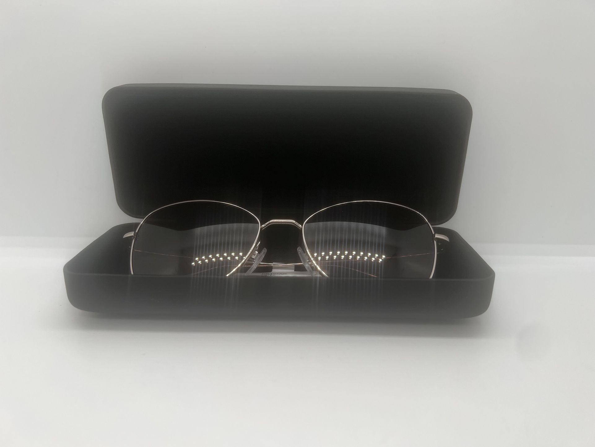 DKNY / Model: DK104S 210 / Gold and Brown