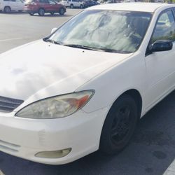 Toyota Camry 2003  LE v6