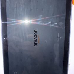 Amazon Fire HD 10 tablet (newest model) built for relaxation, 10.1" vibrant Full HD screen, octa-core processor, 3 GB RAM, 32 GB, Black
