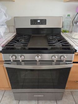 GE Stove