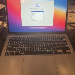 Apple MacBook Air 13”  (M1, Late 2020)