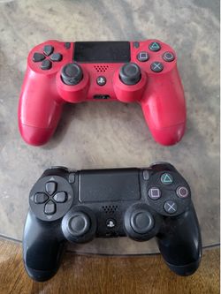 2 ps4 controllers