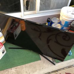 $150 combo 40 inch flatscreen Samsung TV excellent condition brand new DVD player