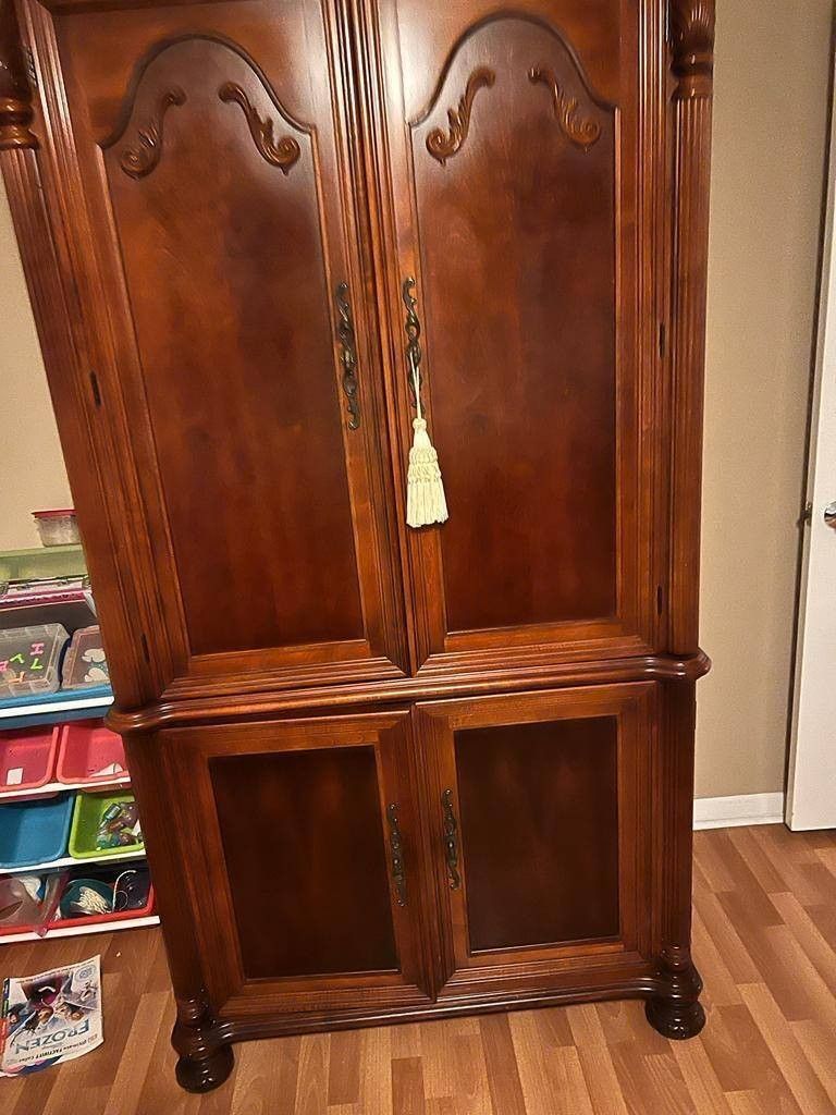 Armoire