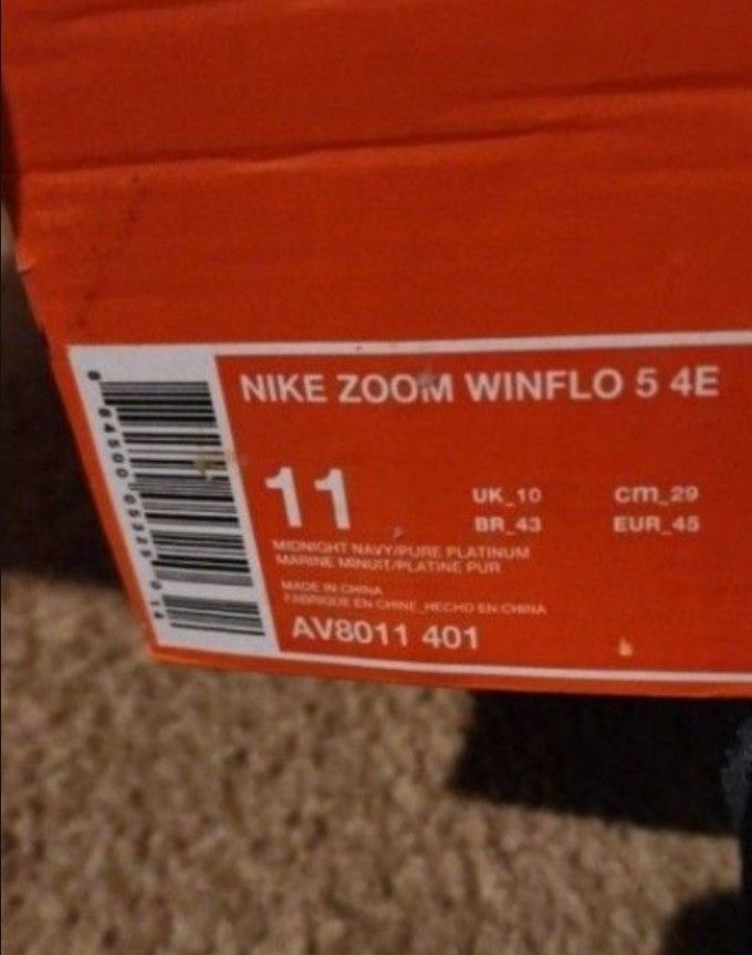 Mens New In Box Nike