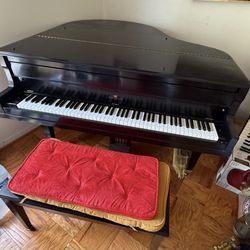 Wurlitzer Baby Grand Piano 