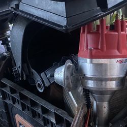 Mad Distributor. Ford And Chevy