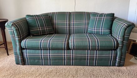 Pull out couch