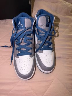 Air Jordan 1 Mid High-Top Sneakers