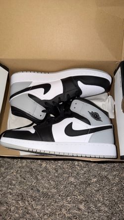Jordan 1 mid