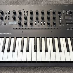 Korg Minilogue XD (Black)