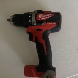 Milwaukee Taladro