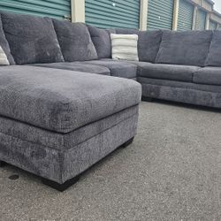 FREE DELIVERY!!! Morris "Mercer" Sectional Couch ($2K Retail...65% OFF!!!)