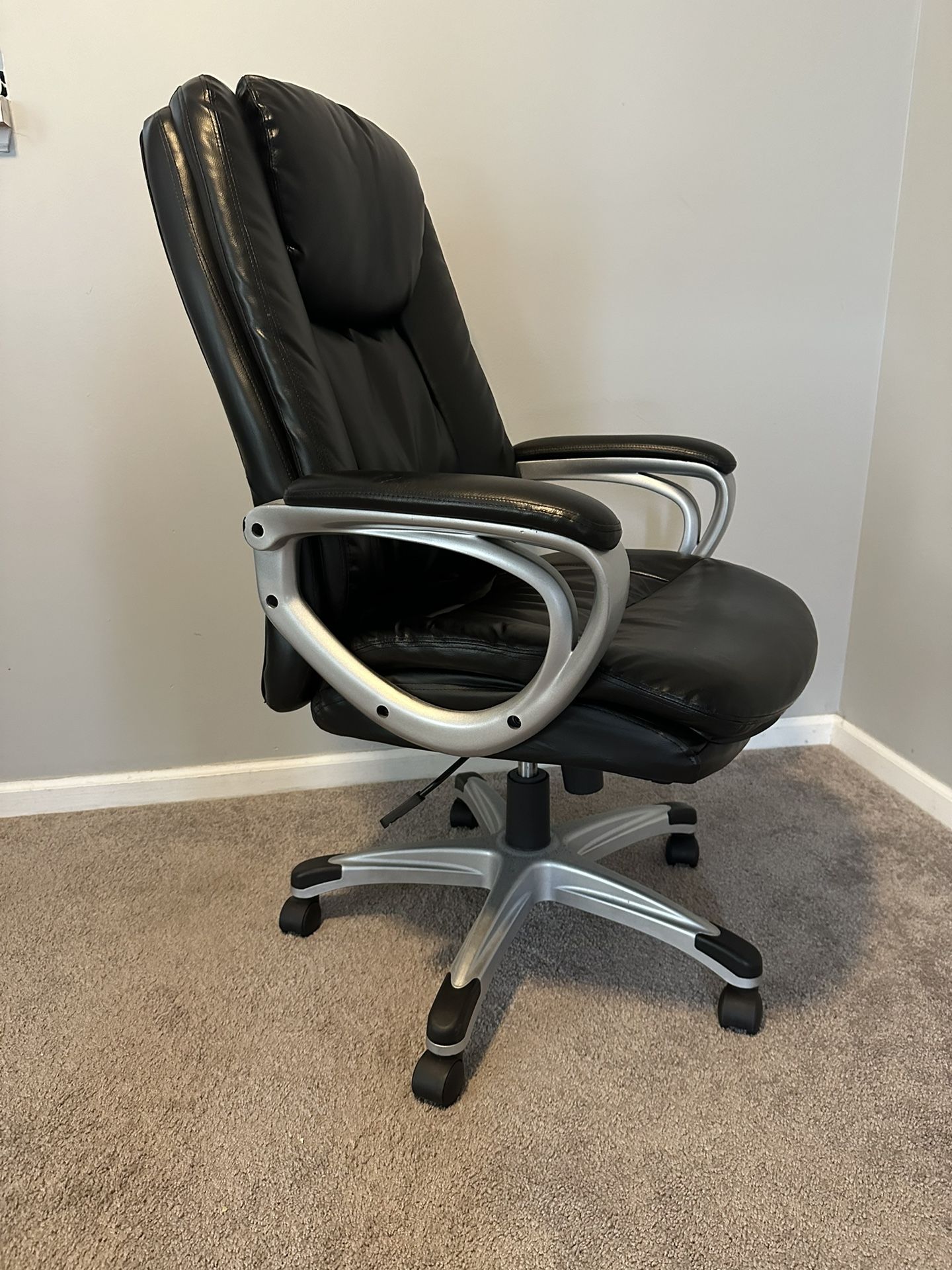 Executive Office Chair