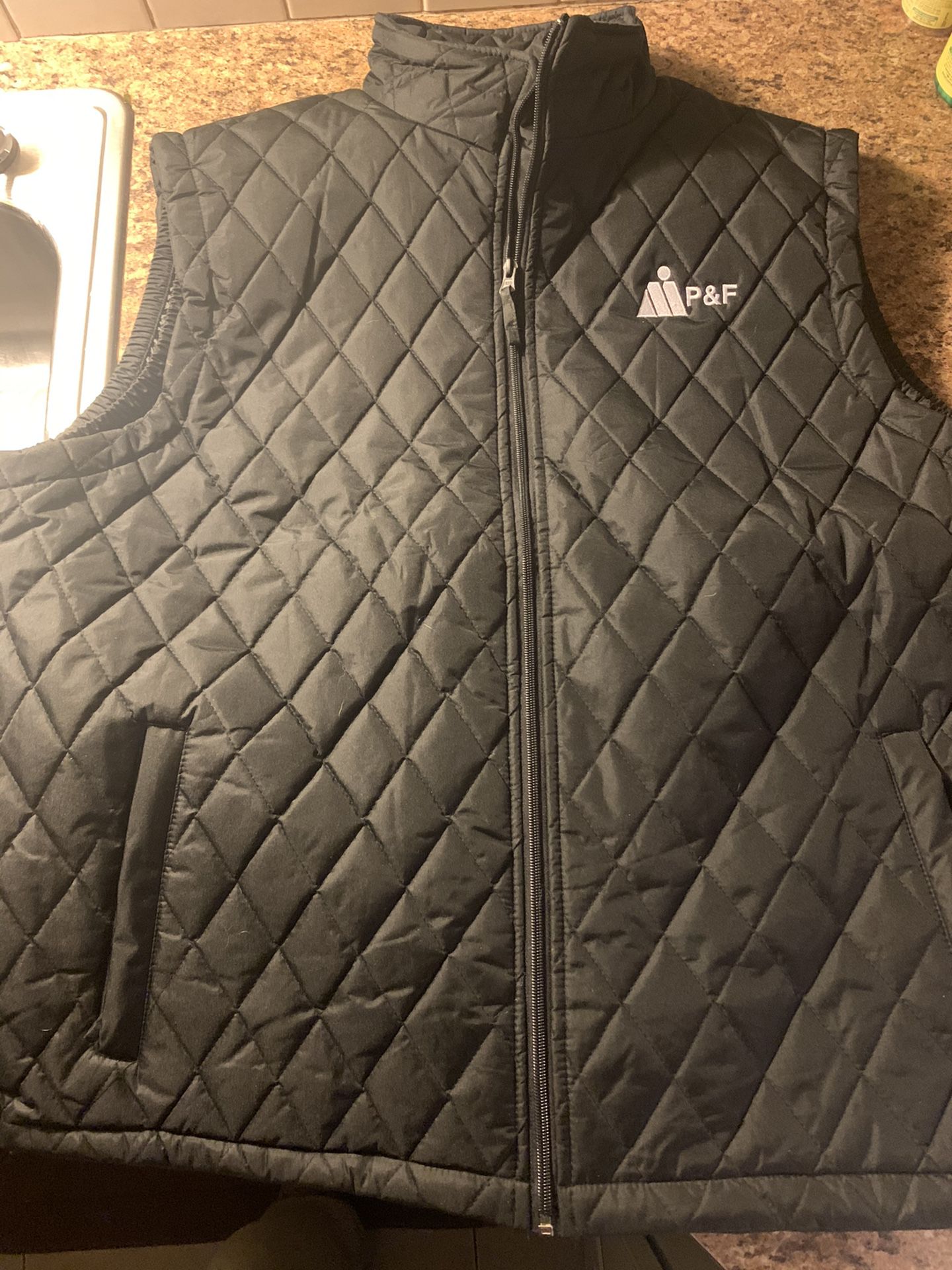 Men’s Black Xl / T Comercial Vest- New -warm $35