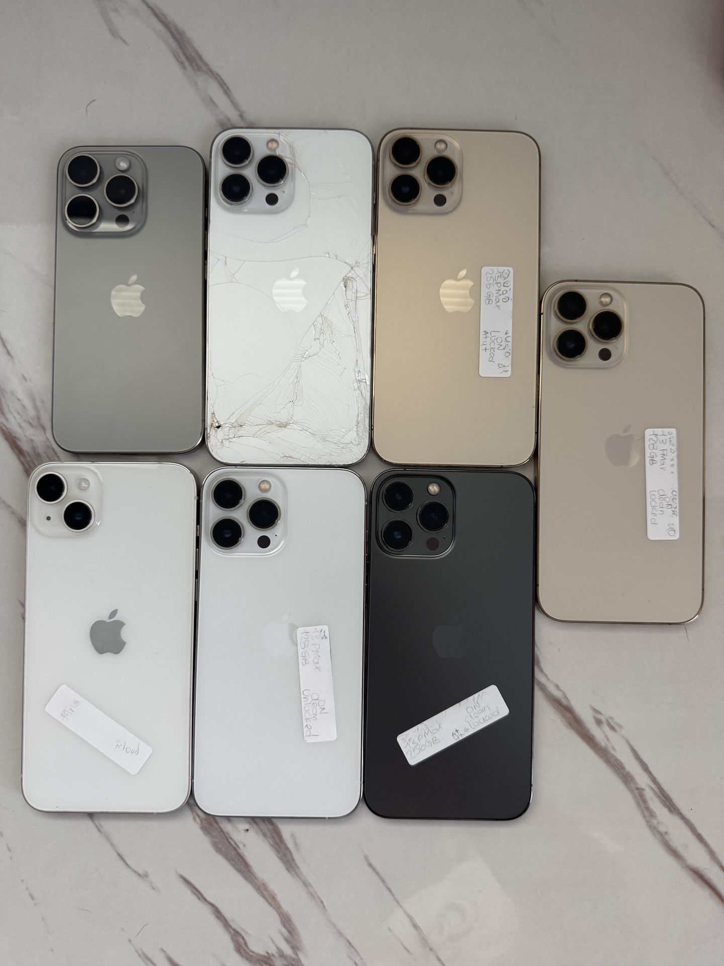 Lot iPhone locked for spare parts / technicians - Venta De Teléfonos Por Lote