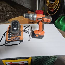 Ridgid Rapid MAX 14.4V cordless 3/8" Drill/driver In Chandler With Charger & 2 Batteries 