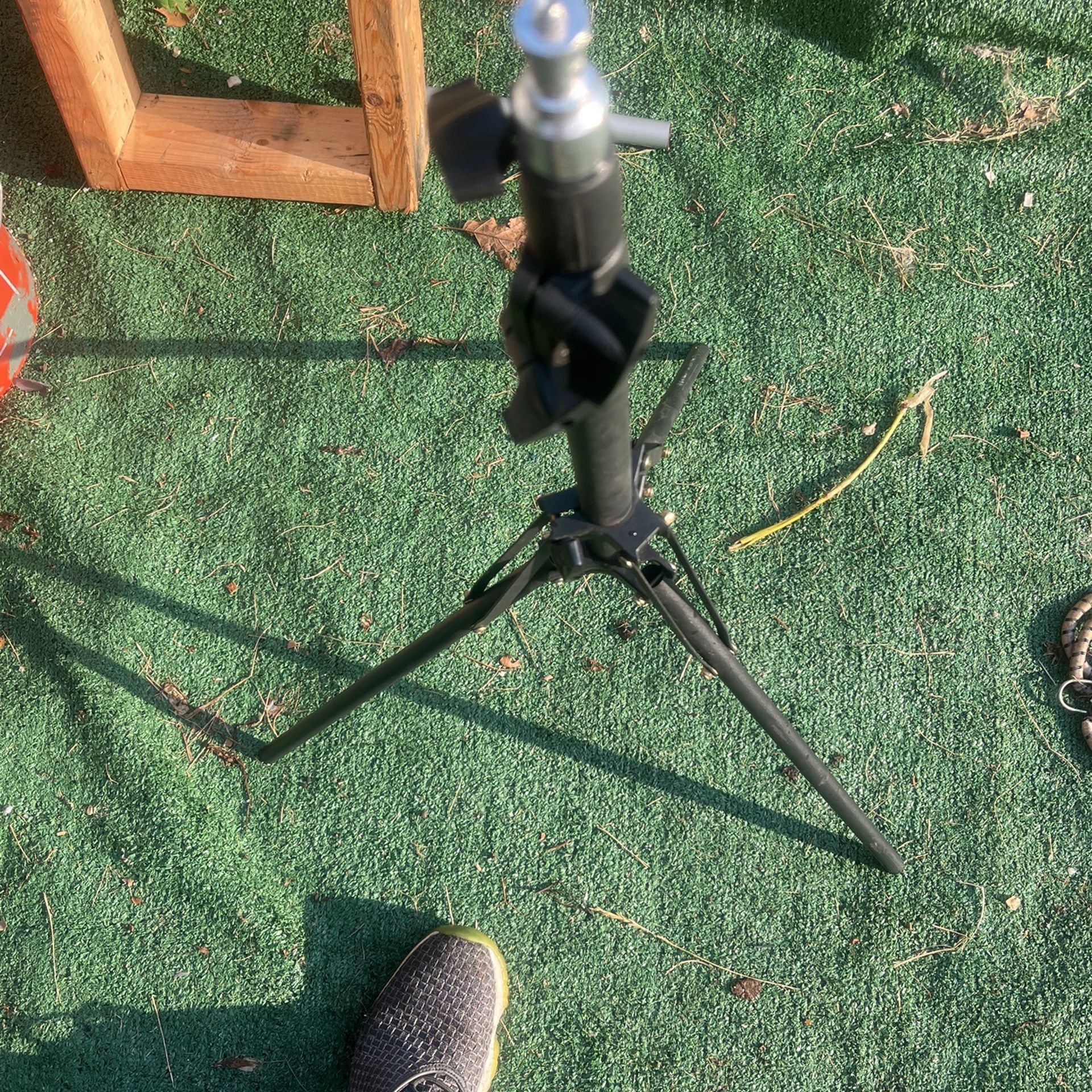 Tri Pod 6 Foot Max