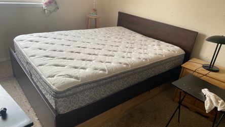 Queen Bed