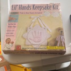 New Lil’ Hands Keepsake Handprint Kit Made By Milestone