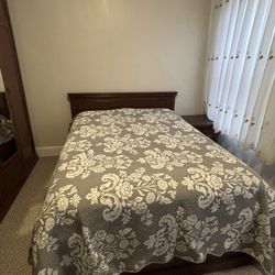 Queen Bedroom Set