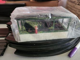 1/32nd Road Race Viewing Box, Vintage 