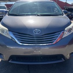 2011 Toyota Sienna