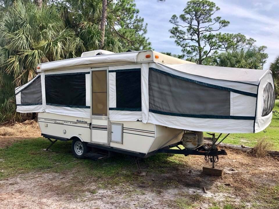 1999 Palomino POP Up Camper