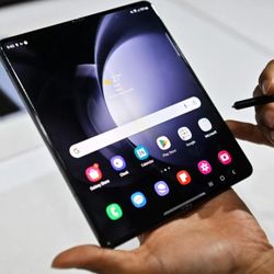 Samsung Galaxy Z Fold6 256gb unlocked