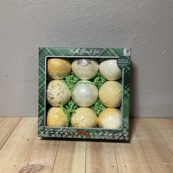 Brand New 9 Piece Bath Bomb Set