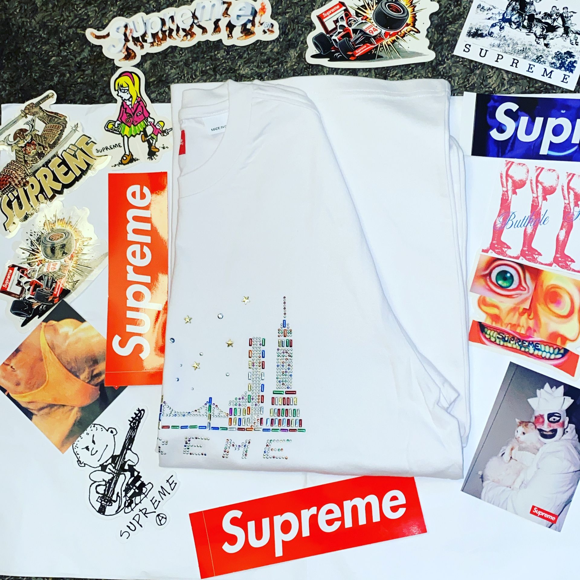 T SHIRT SUPREME 
