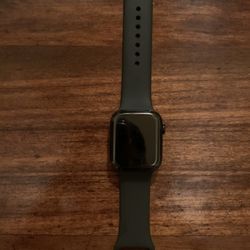 Apple Watch Series 5 44mm (GPS + Cellular)