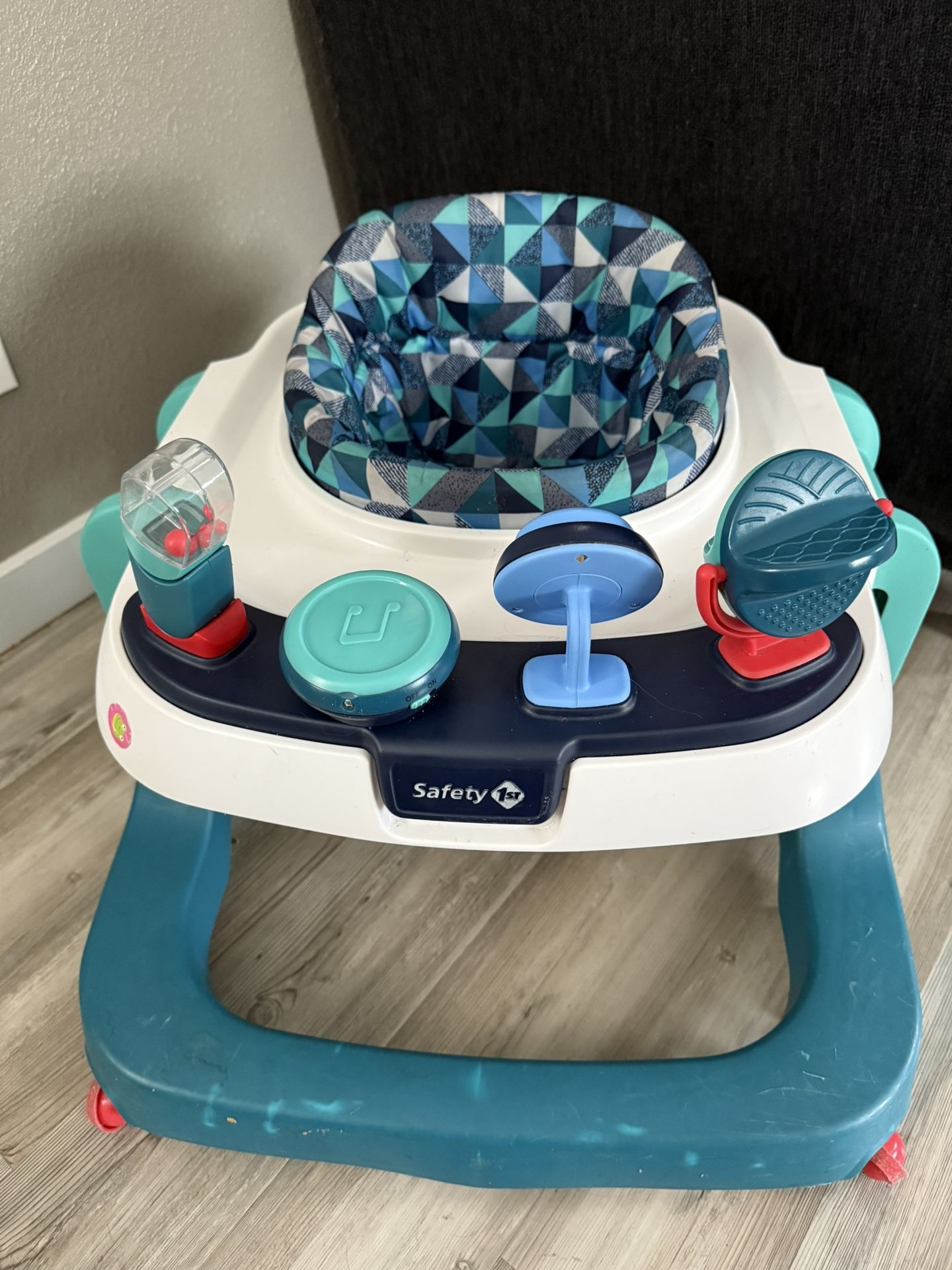 Little Tykes Basketball Hoop, Slide And Water Table