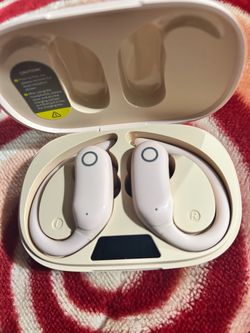 Wireless Earbuds with Charging Case