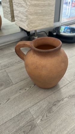 McGee Clay vase planter mug