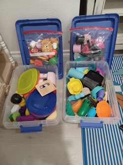 Kids kitchen food and plates toys