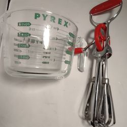 Pyrex 1 Quart Glass Measuring Cup With Old Fashioned Hand Mixer