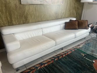 White Leather Modern Sofa with Chrome Legs