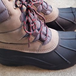 New Weatherproof Mens Boots. Size 10 