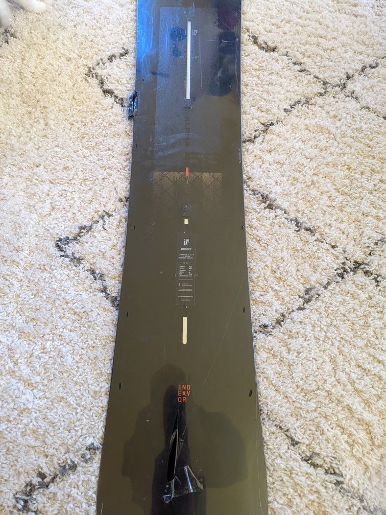 New: Endeavor Alpha Snowboard