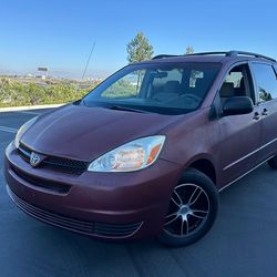 2004 Toyota Sienna