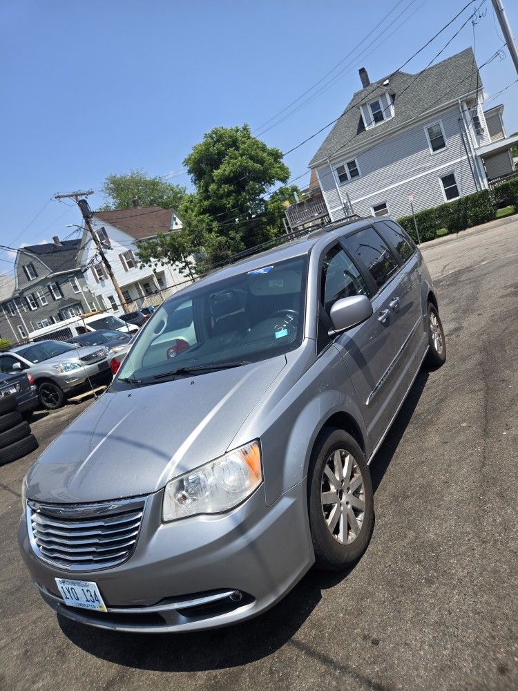 2016 Chrysler Town & Country