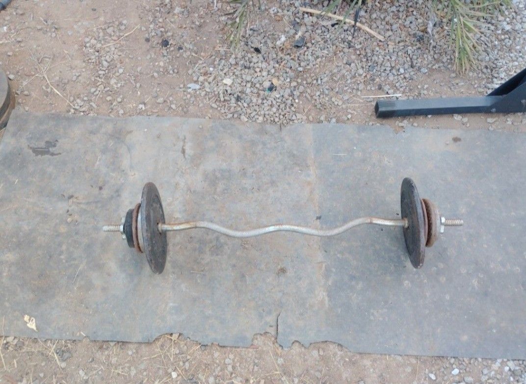 Curl Bar With 75lbs