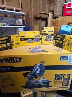 DeWalt FlexVolt 60V 12" Double Bevel Sliding Miter Saw Bundle