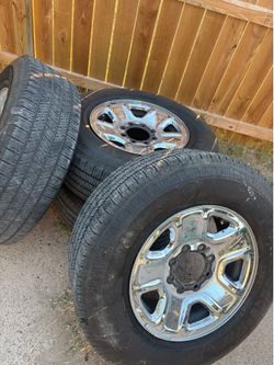 2025 Ram 2500 Wheels & Tires