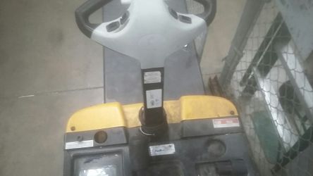 electric forklift