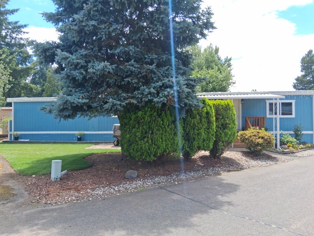 Mobile Home Family Park