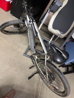 Velotric Electric Bike with Charger – Works Great