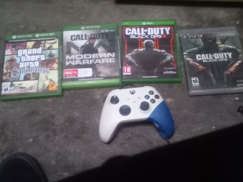 Xbox Games And Controller