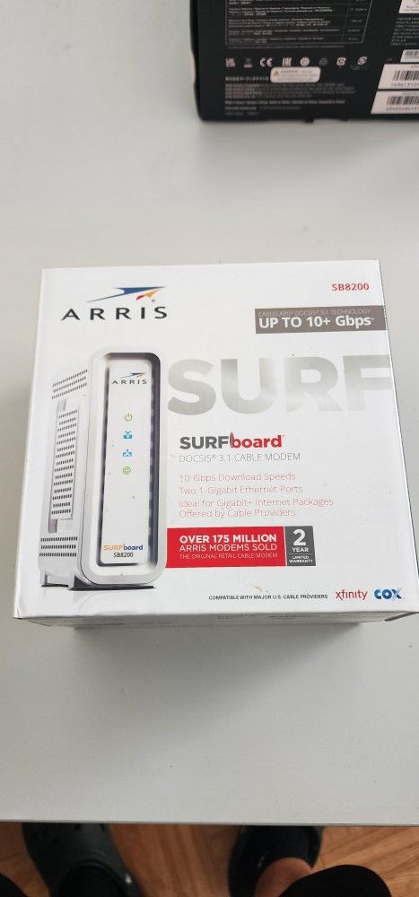 ARRIS SURFboard SB8200 DOCSIS 3.1 Cable Modem